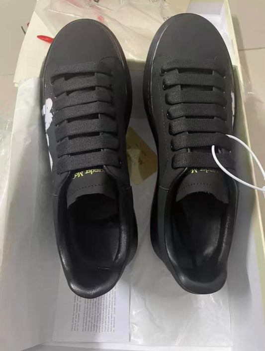 Alexander McQueen - STORM OFFICIAL STORE