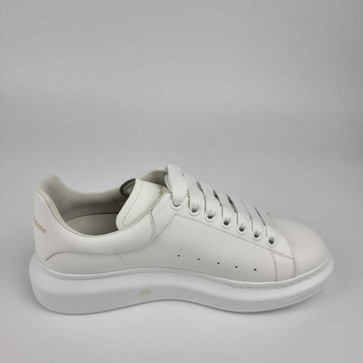 Alexander McQueen - STORM OFFICIAL STORE