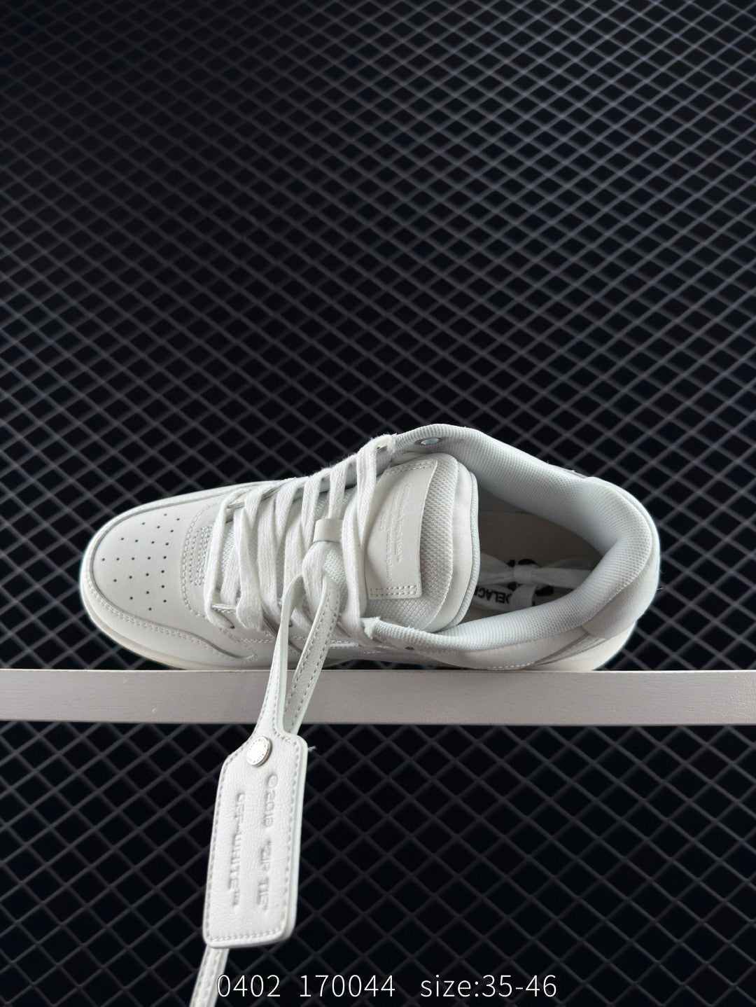 OFF-White LOW - STORM OFFICIAL STORE