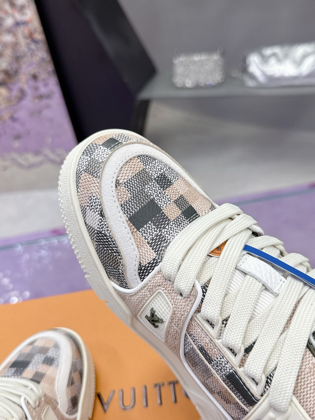 Louis Vuitton Trainer - STORM OFFICIAL STORE