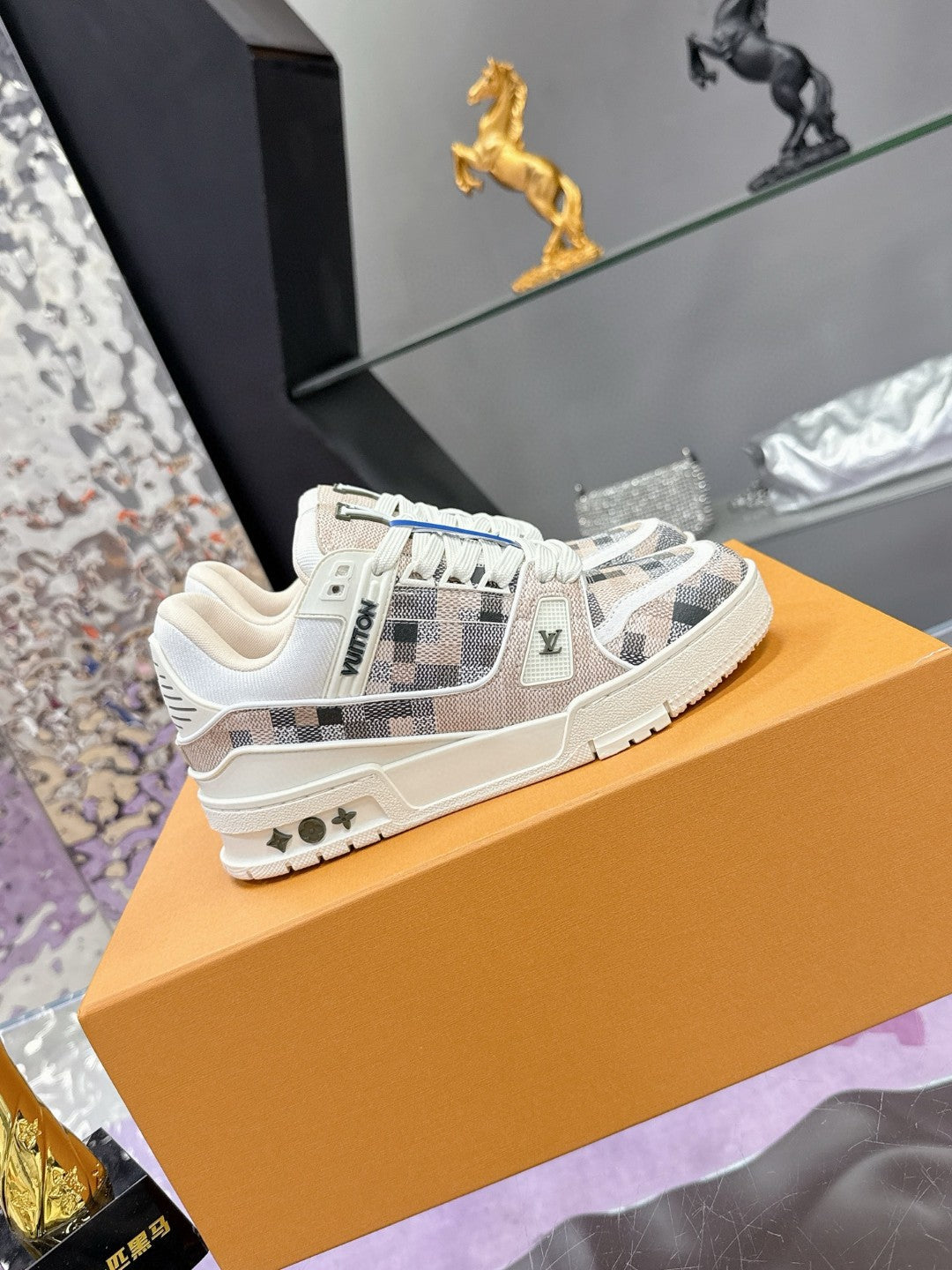 Louis Vuitton Trainer - STORM OFFICIAL STORE