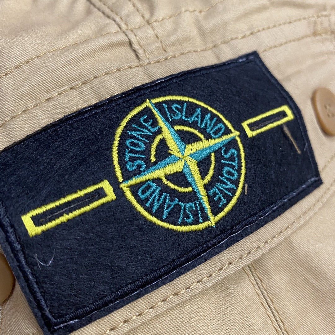 Pantaloncino Stone Island - STORM OFFICIAL STORE