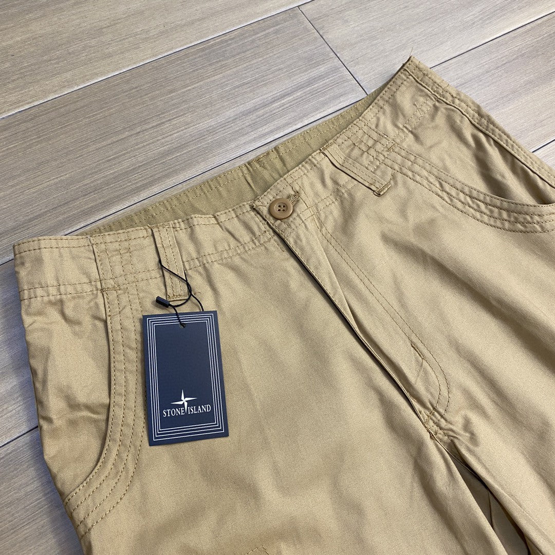 Pantaloncino Stone Island - STORM OFFICIAL STORE