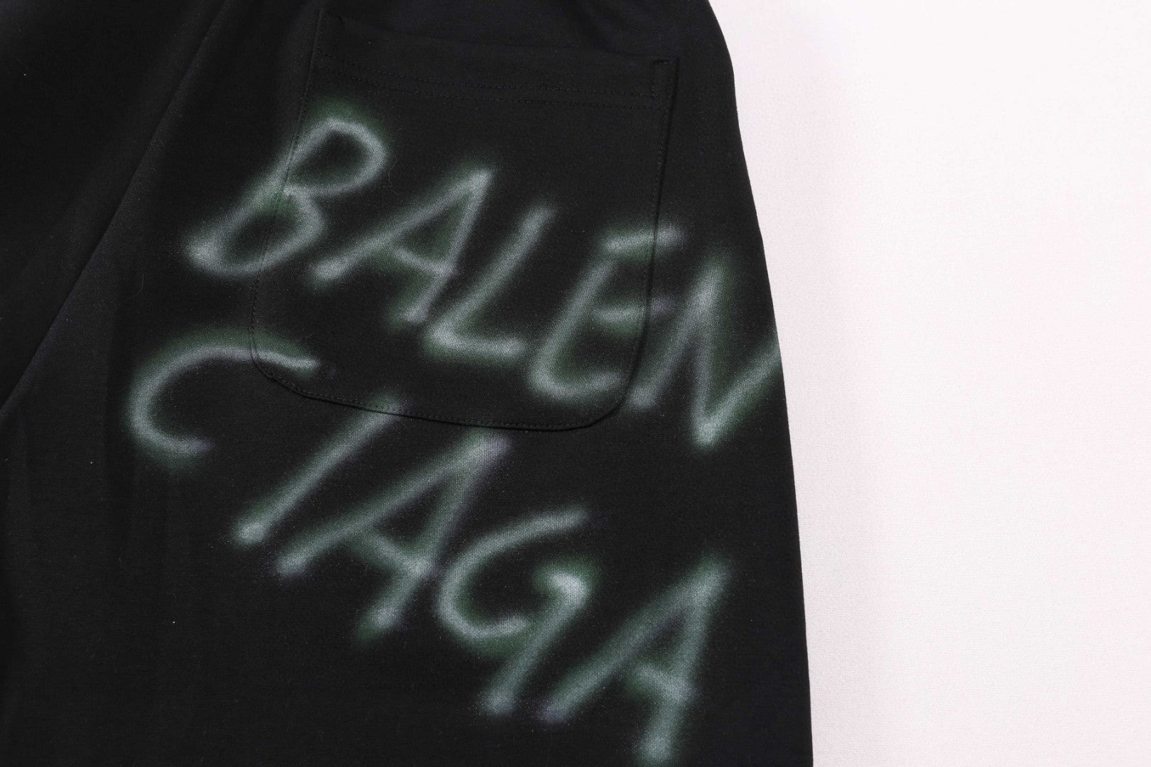 Pantaloncino Balenciaga - STORM OFFICIAL STORE