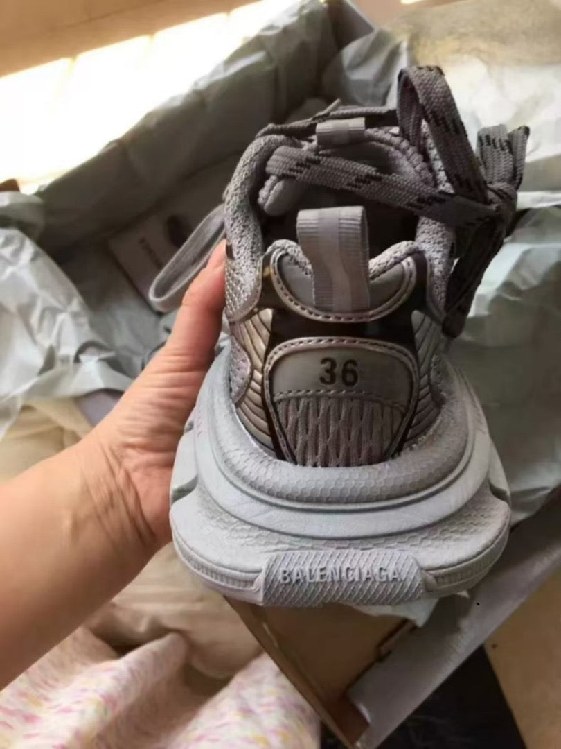 Balenciaga 3XL - STORM OFFICIAL STORE