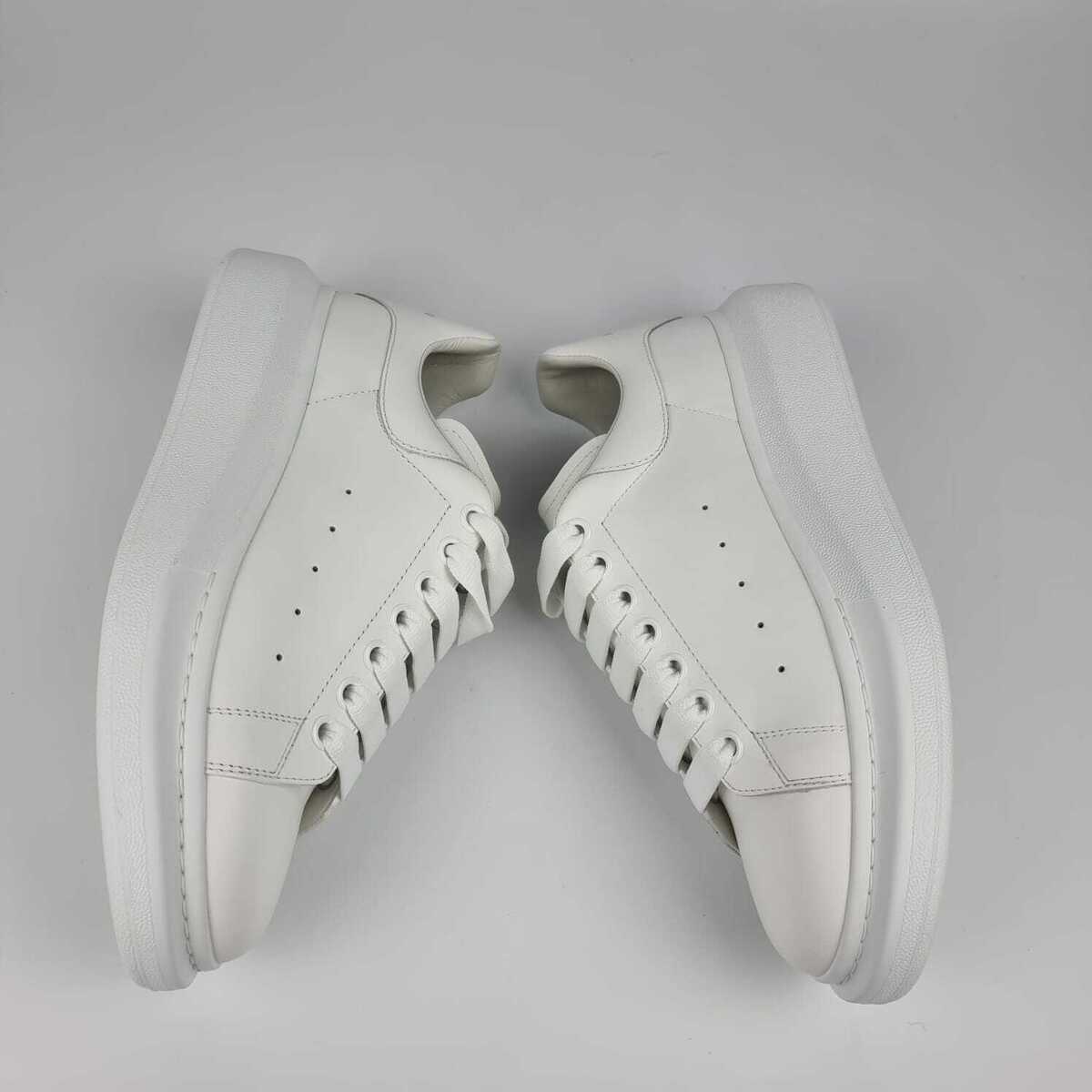 Alexander McQueen - STORM OFFICIAL STORE