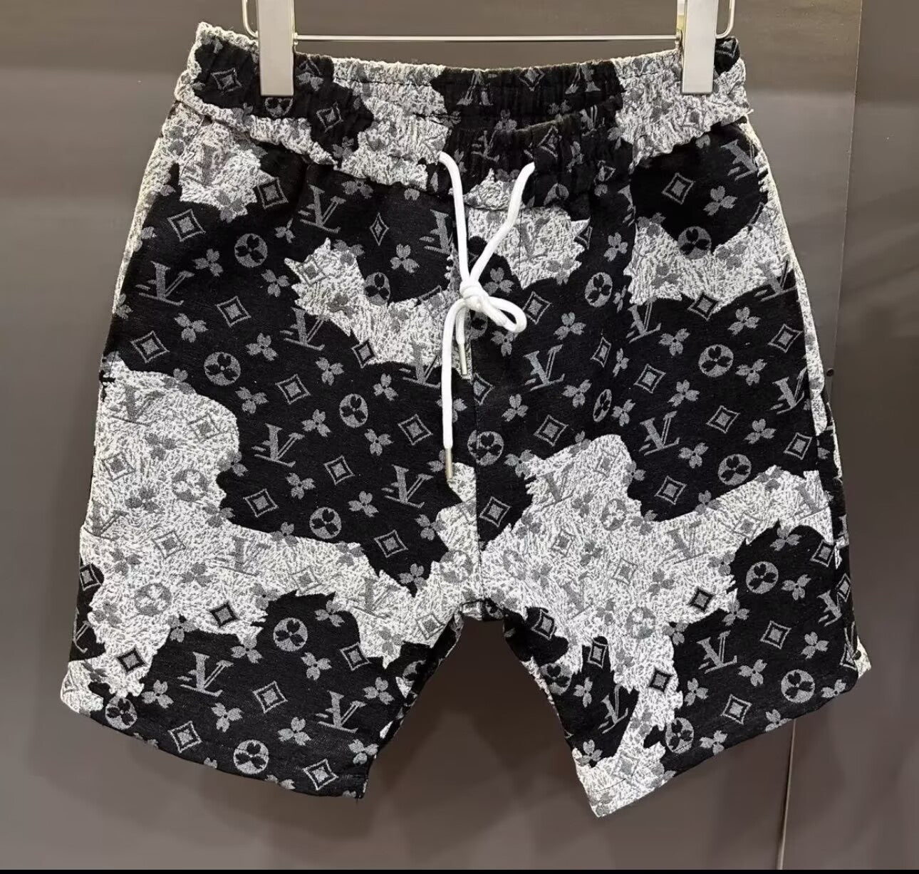 SHORTS LV
