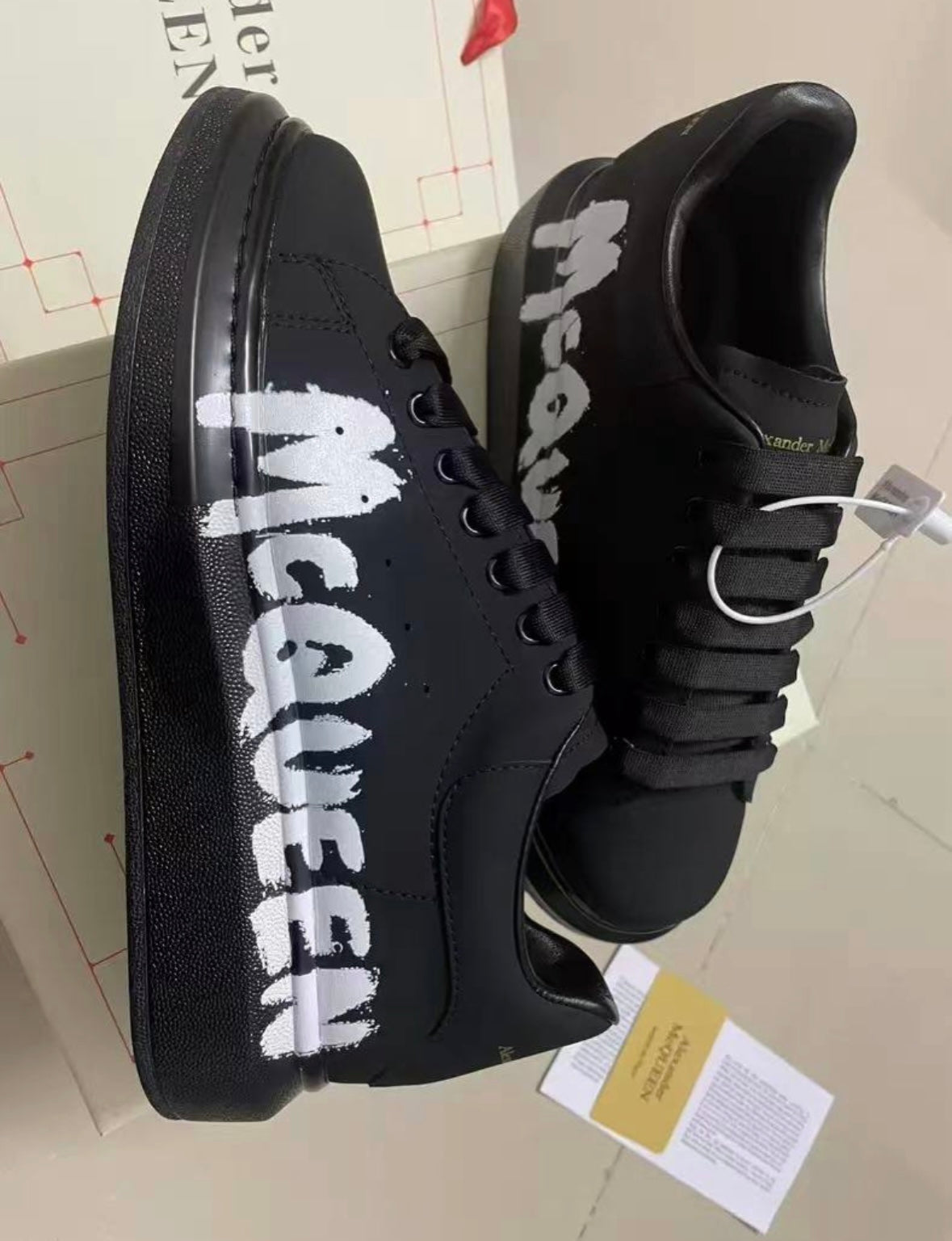 Alexander McQueen - STORM OFFICIAL STORE