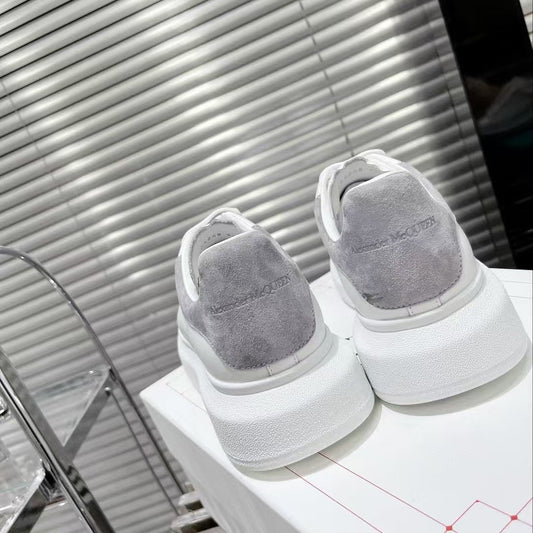 Alexander McQueen - STORM OFFICIAL STORE