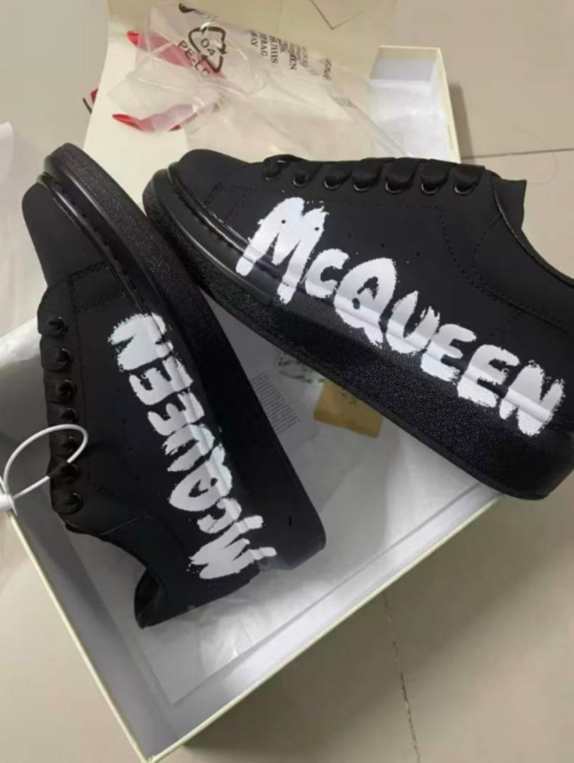 Alexander McQueen - STORM OFFICIAL STORE