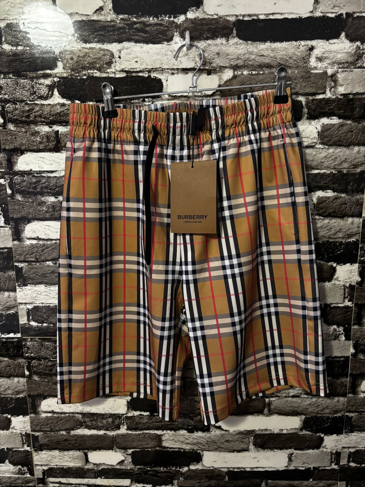 Pantaloncino Burberry - STORM OFFICIAL STORE