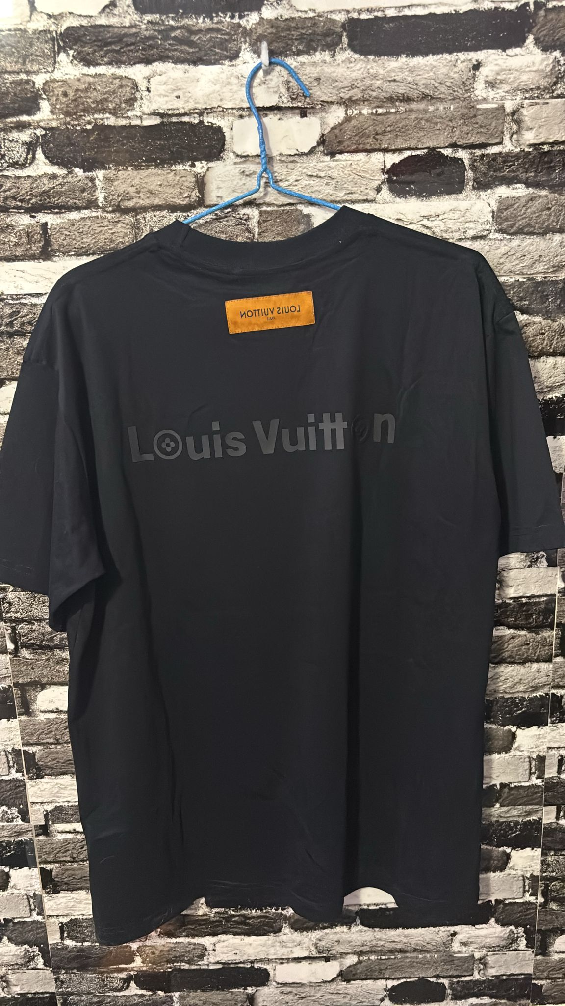 T-shirt LV - STORM OFFICIAL STORE