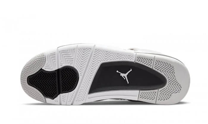 Air Jordan 4 Military