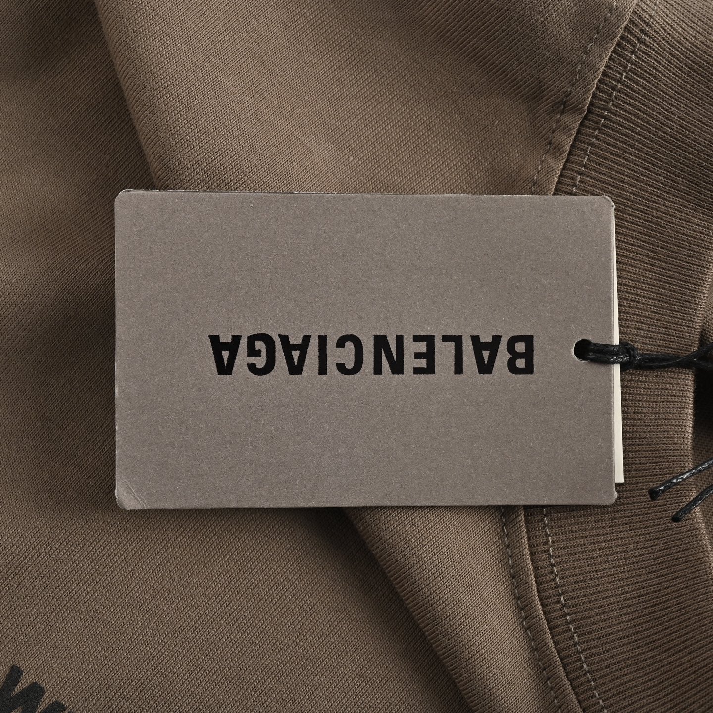 Maglia Balenciaga - STORM OFFICIAL STORE