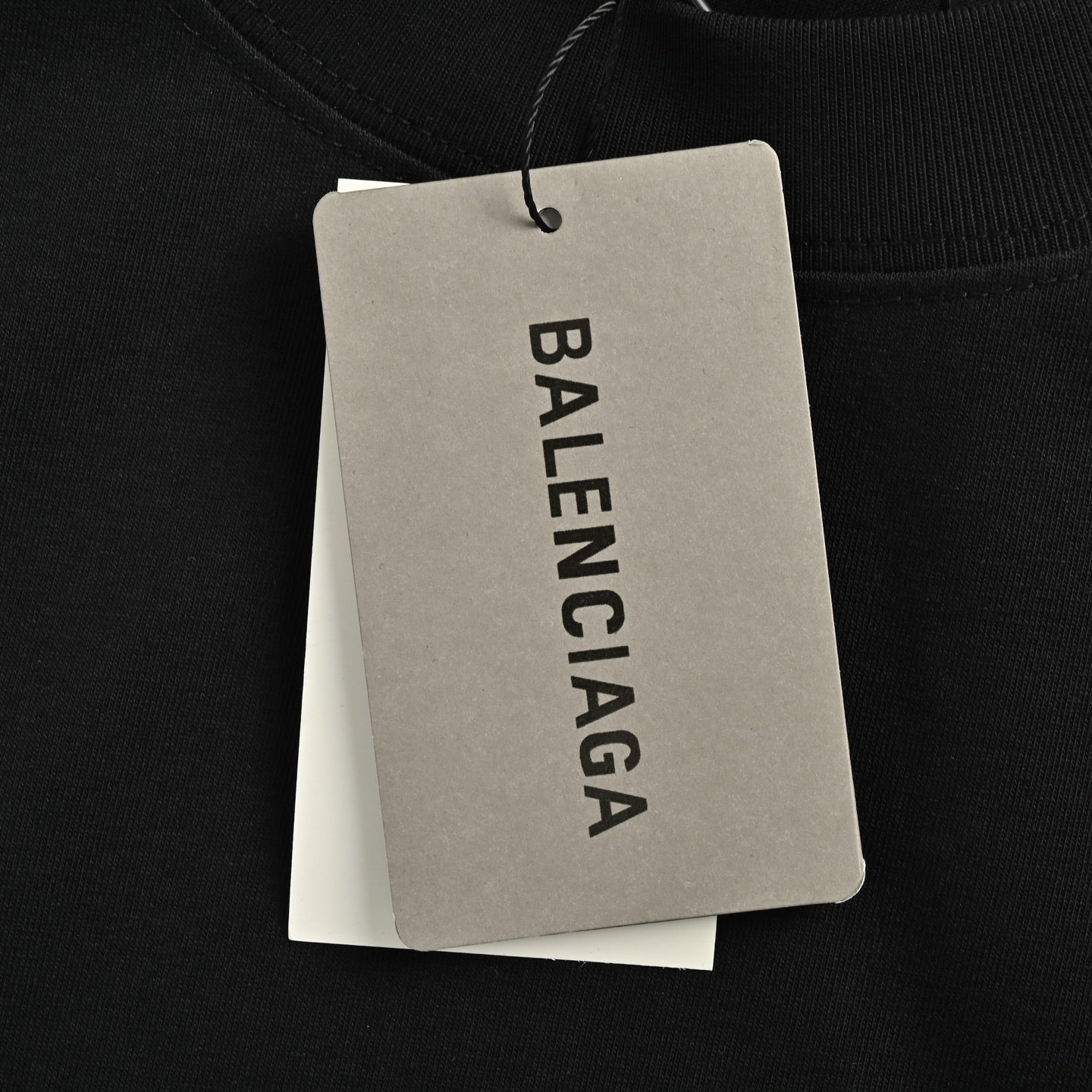 Maglia Balenciaga - STORM OFFICIAL STORE