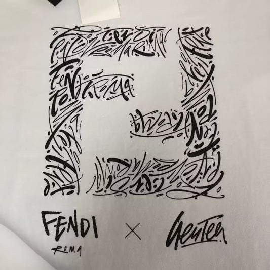 T-SHIRT FENDI
