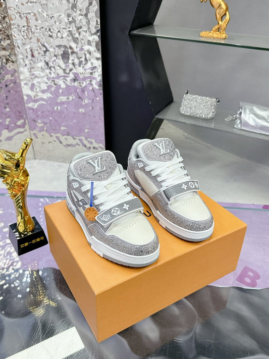 Louis Vuitton Trainer - STORM OFFICIAL STORE