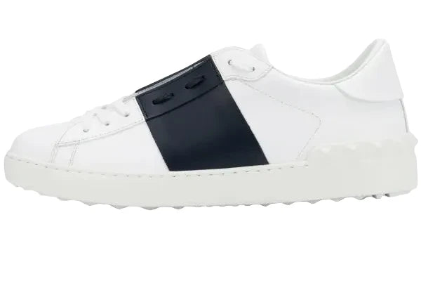 VALENTINO GARAVANI-Without rivets.