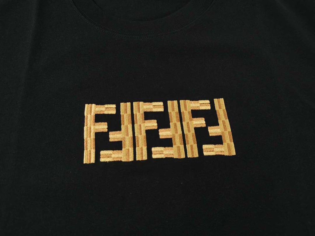 Fendi t-shirt - Image 2