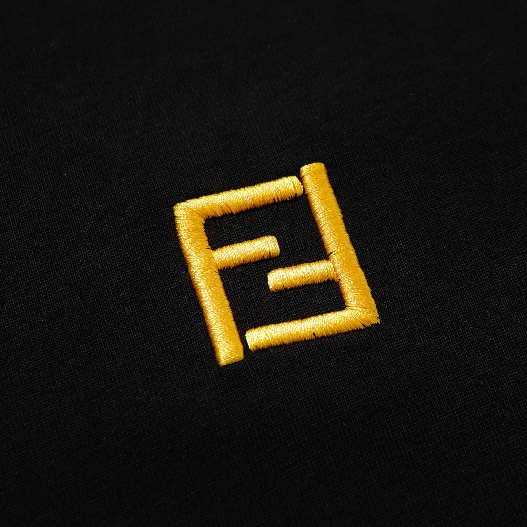 Fendi t-shirt - Image 4