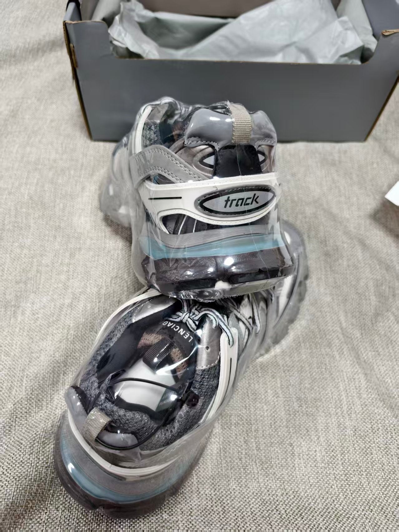 Inventory clearance! Balenciaga