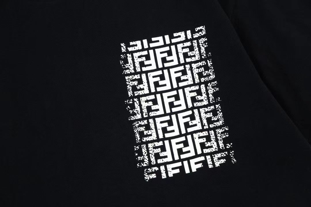 Fendi t-shirt - Image 3