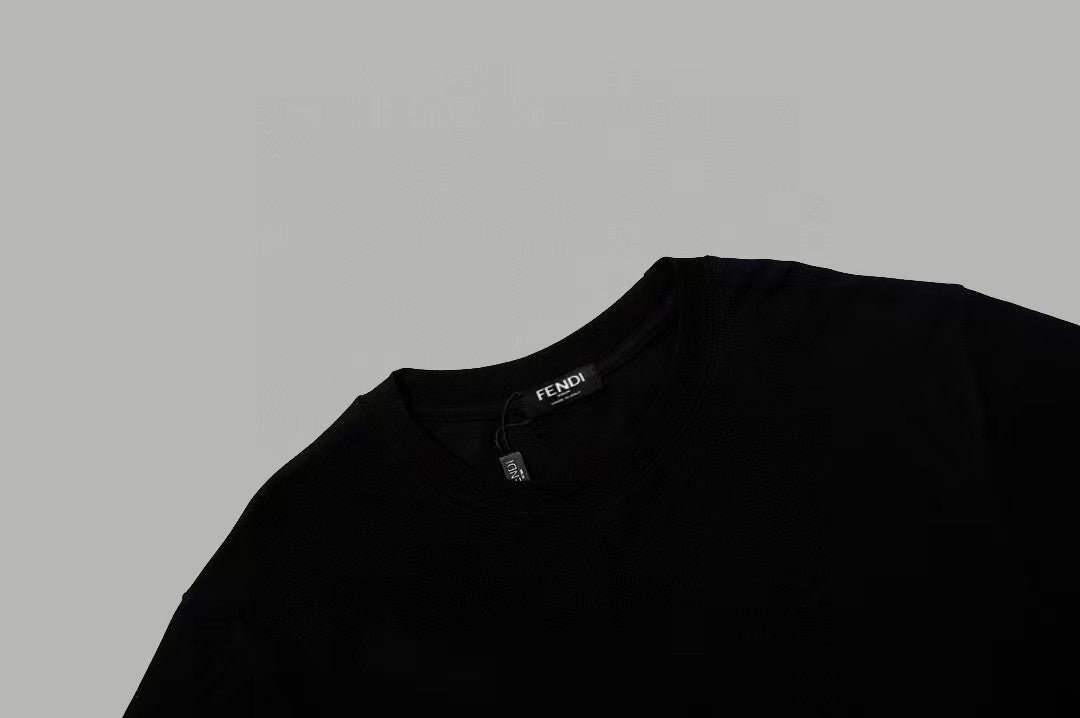 Fendi t-shirt - Image 2