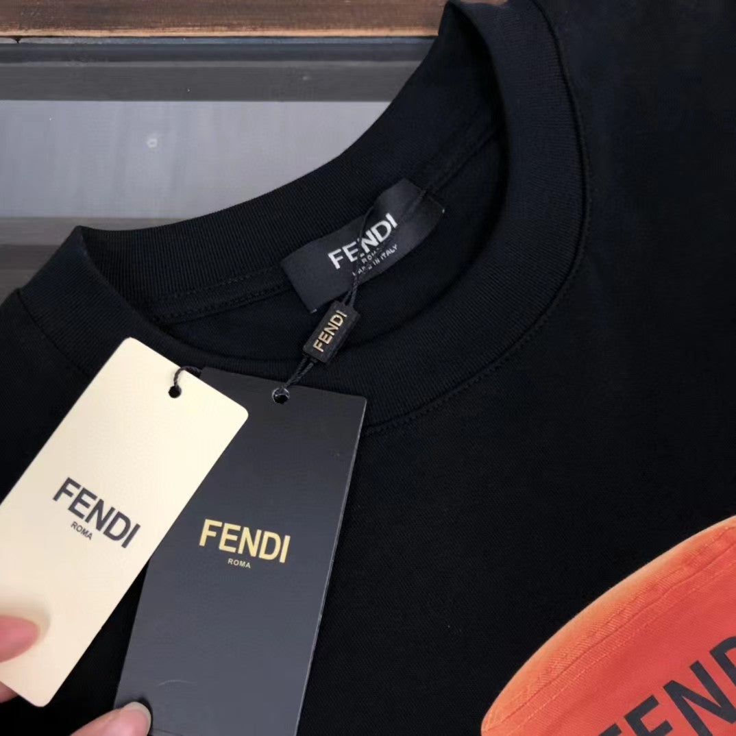 Fendi t-shirt - Image 3