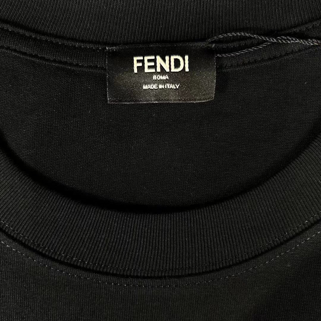 Fendi t-shirt - Image 3