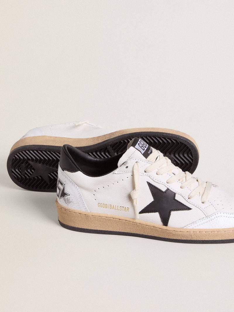 GOLDEN GOOSE