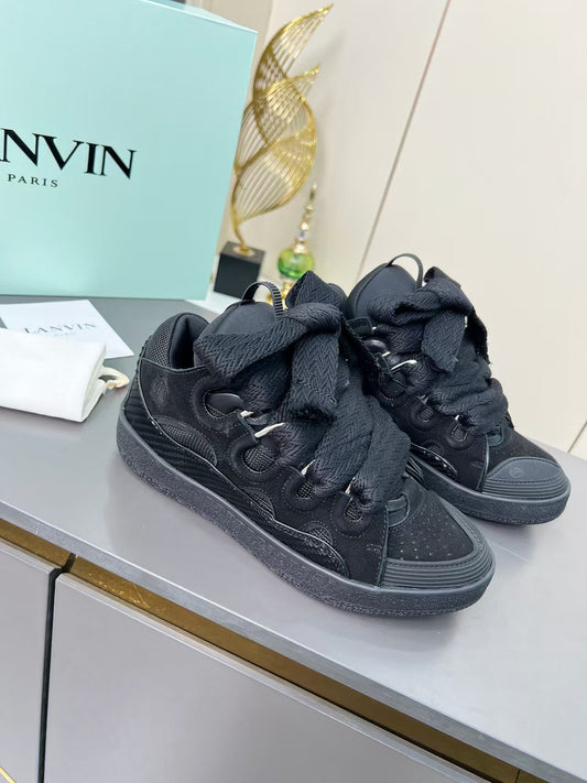 Lanvin  Curb
