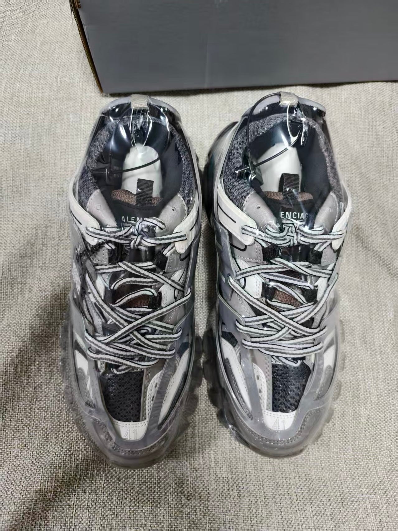 Inventory clearance! Balenciaga