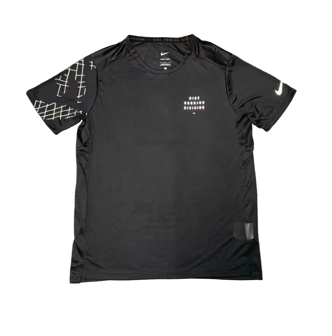T-SHIRT Nike