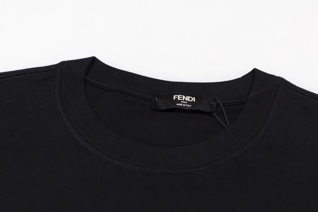 Fendi t-shirt - Image 4